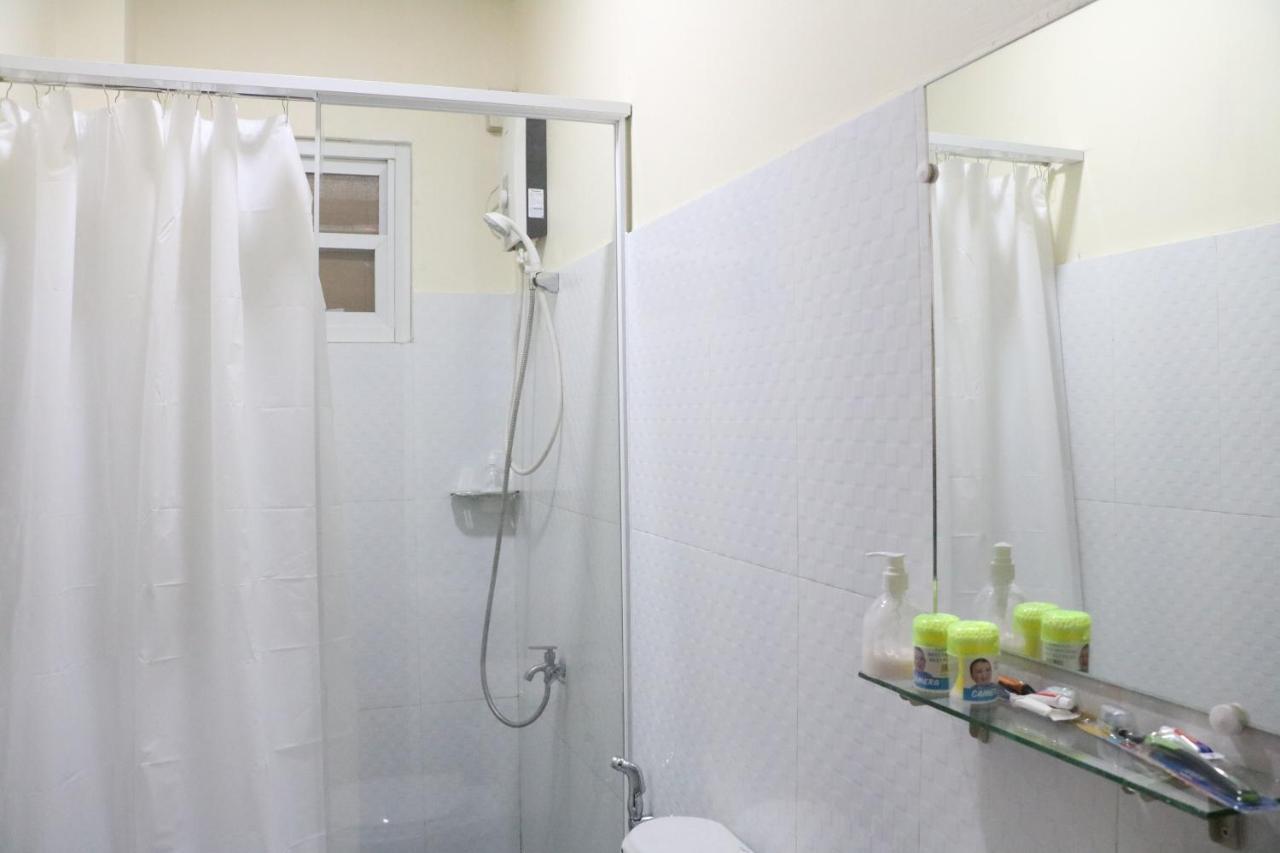 Anicia Guesthouse Rooms Paranaque City Buitenkant foto