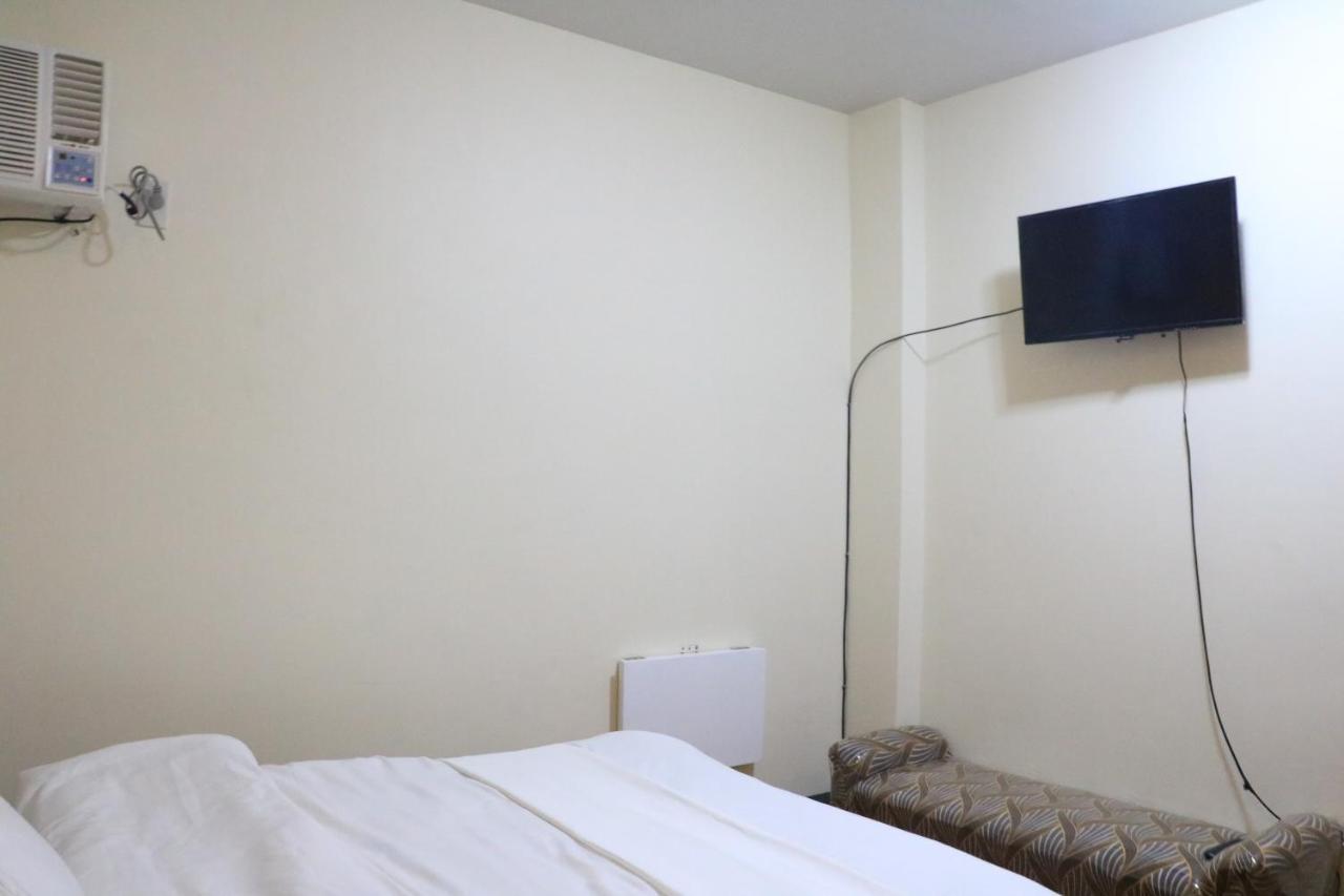 Anicia Guesthouse Rooms Paranaque City Buitenkant foto